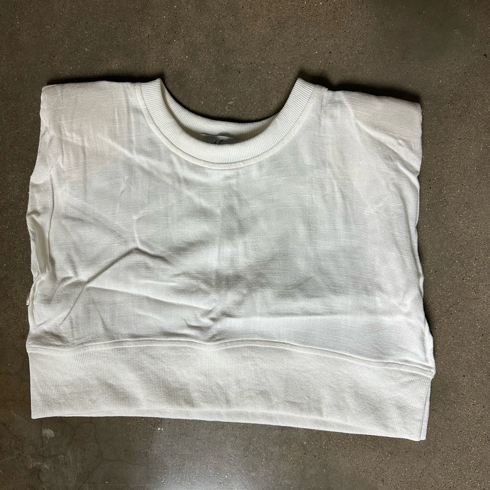 Petal & Pup linen white crop top